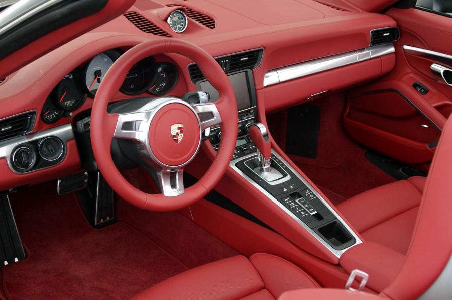 Porsche 911 Carrera S Cabriolet 2011 года  (фото 52 из 61)